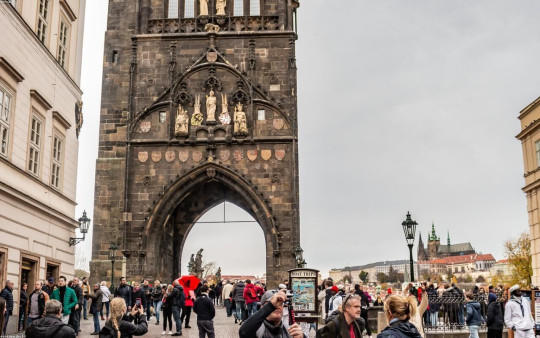 Proč je Praha ideální na rozlučku se svobodou